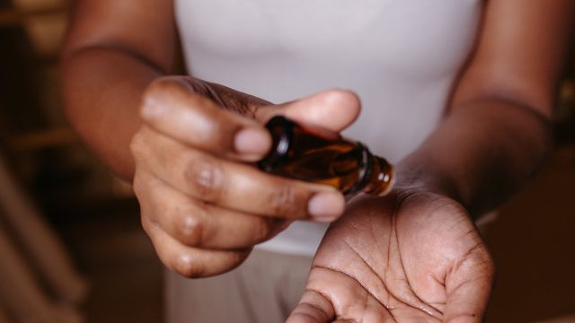 Incorporating Essential Oils in Meditation and Yoga